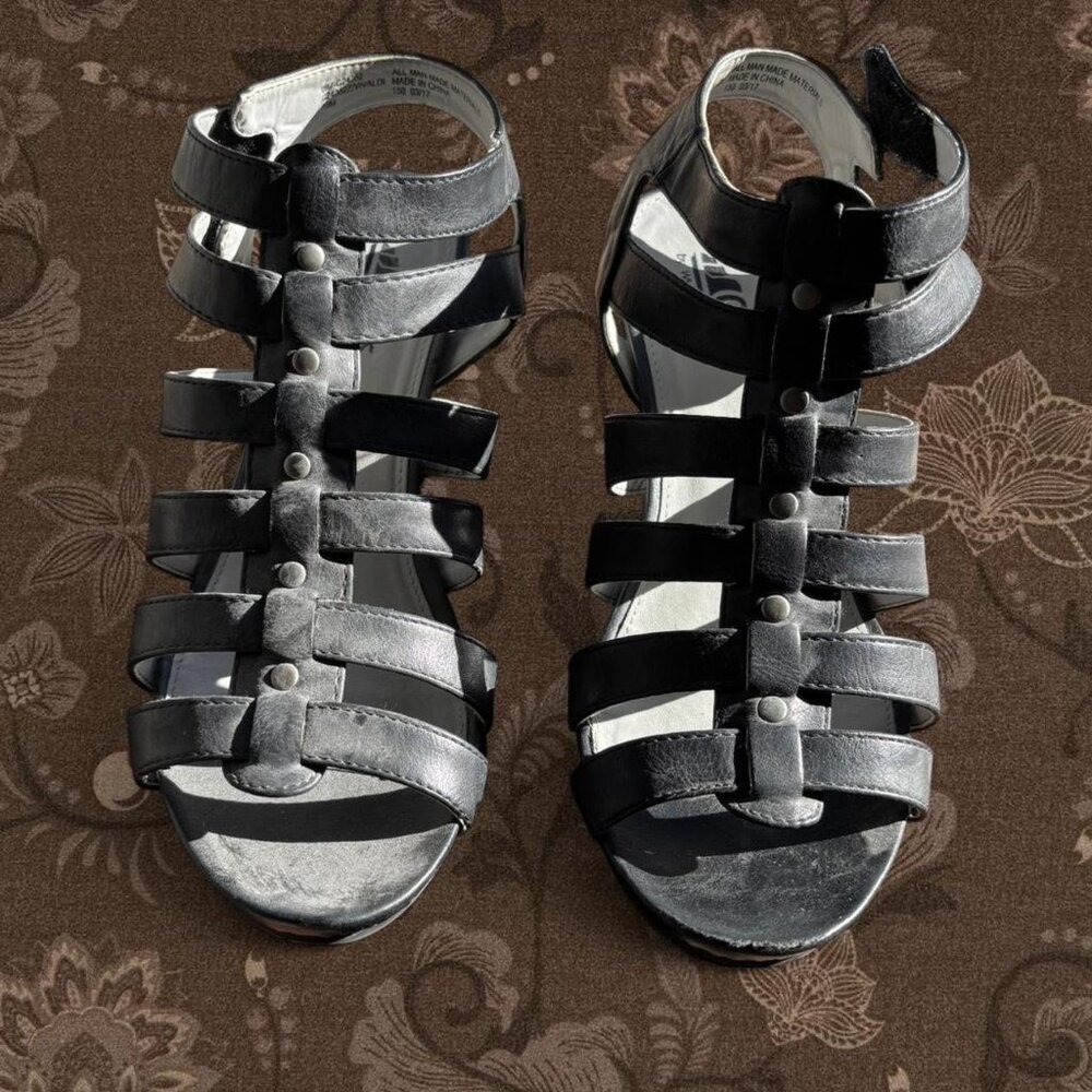White Mountain Strappy Black Sandals